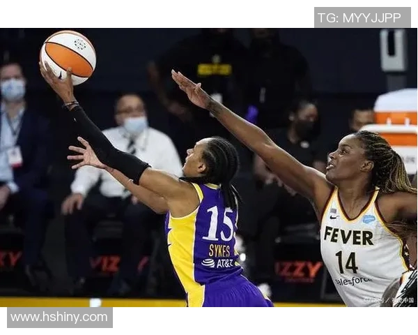 2017年WNBA季后赛太阳队与狂热队的精彩对决回顾与分析